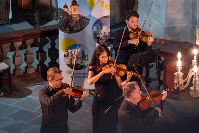 Za poklady Broumovska, Orchestr Beliczay