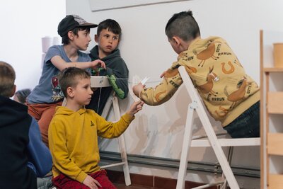 z vernisáže výstavy Všechny ruce pravé od Lucie Nováčkové