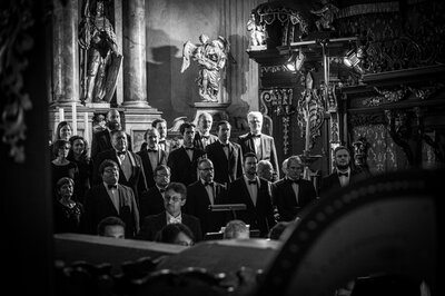 Za poklady Broumovska, Filharmonie Hradec Králové, Kühnův smíšený sbor
