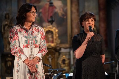 Ředitelka festivalu Tereza Kramplová a náměstkyně hejtmana Martina Berdychová.