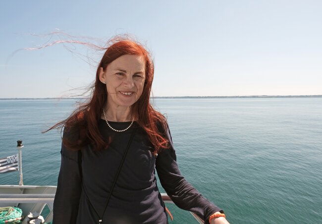 Ocenění Rytíř Řádu umění a literatury mě dojalo, jsem na to hrdá, říká překladatelka Anna Kareninová