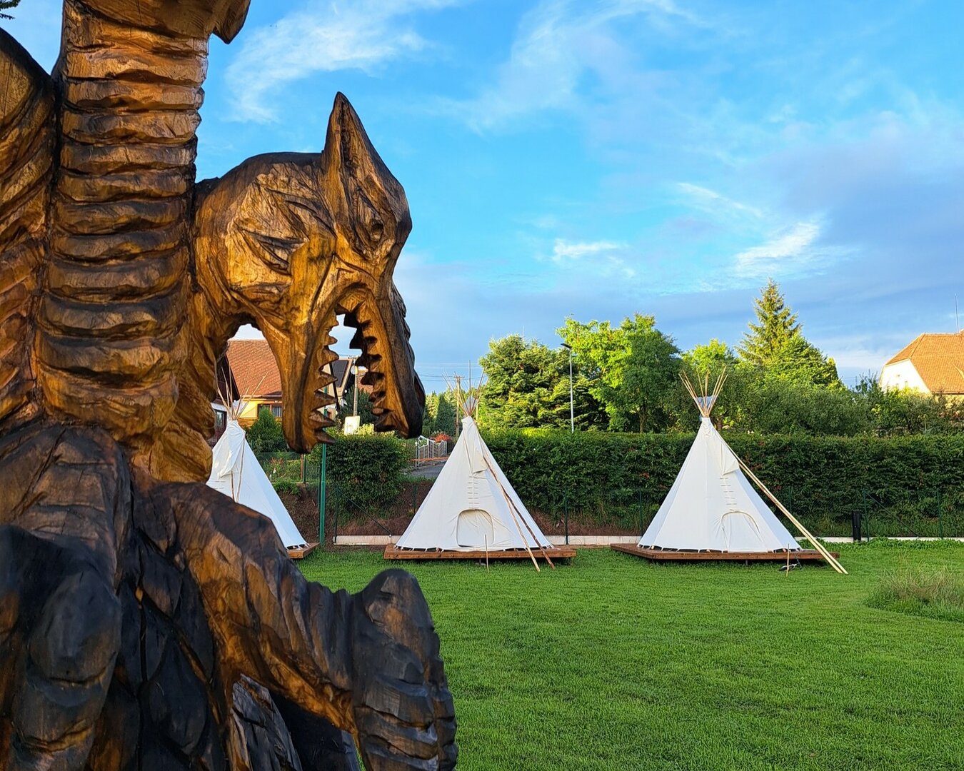 Kemp u zámku Meziměstí