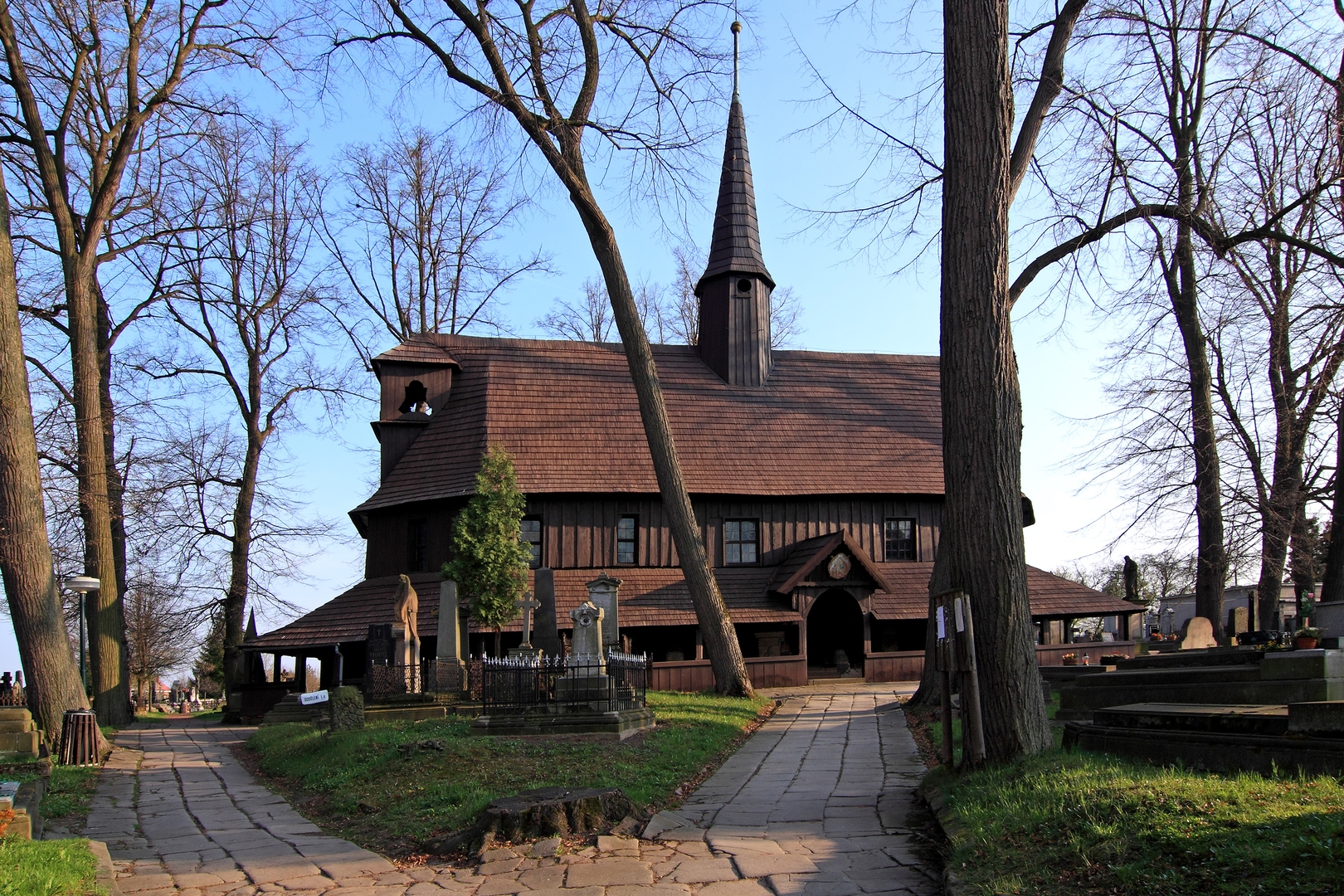 Hřbitovní kostel Panny Marie