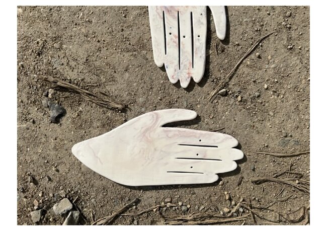 VŠECHNY RUCE PRAVÉ - Lucie Nováčková