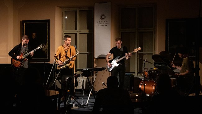 ArtCafé 4 – Point of Few