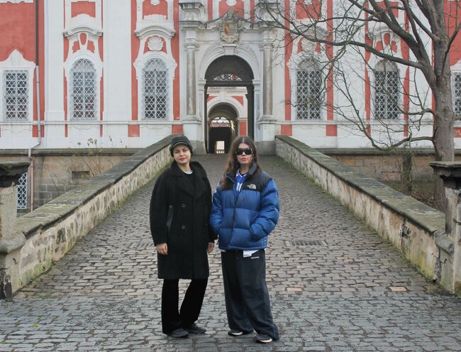 LIstopad: Çağla Arıbal, Krista Papista